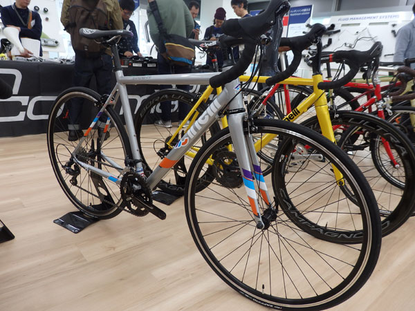 CINELLI(チネリ) EXPERIENCE(イクスピリエンス) 新105完成車 2019