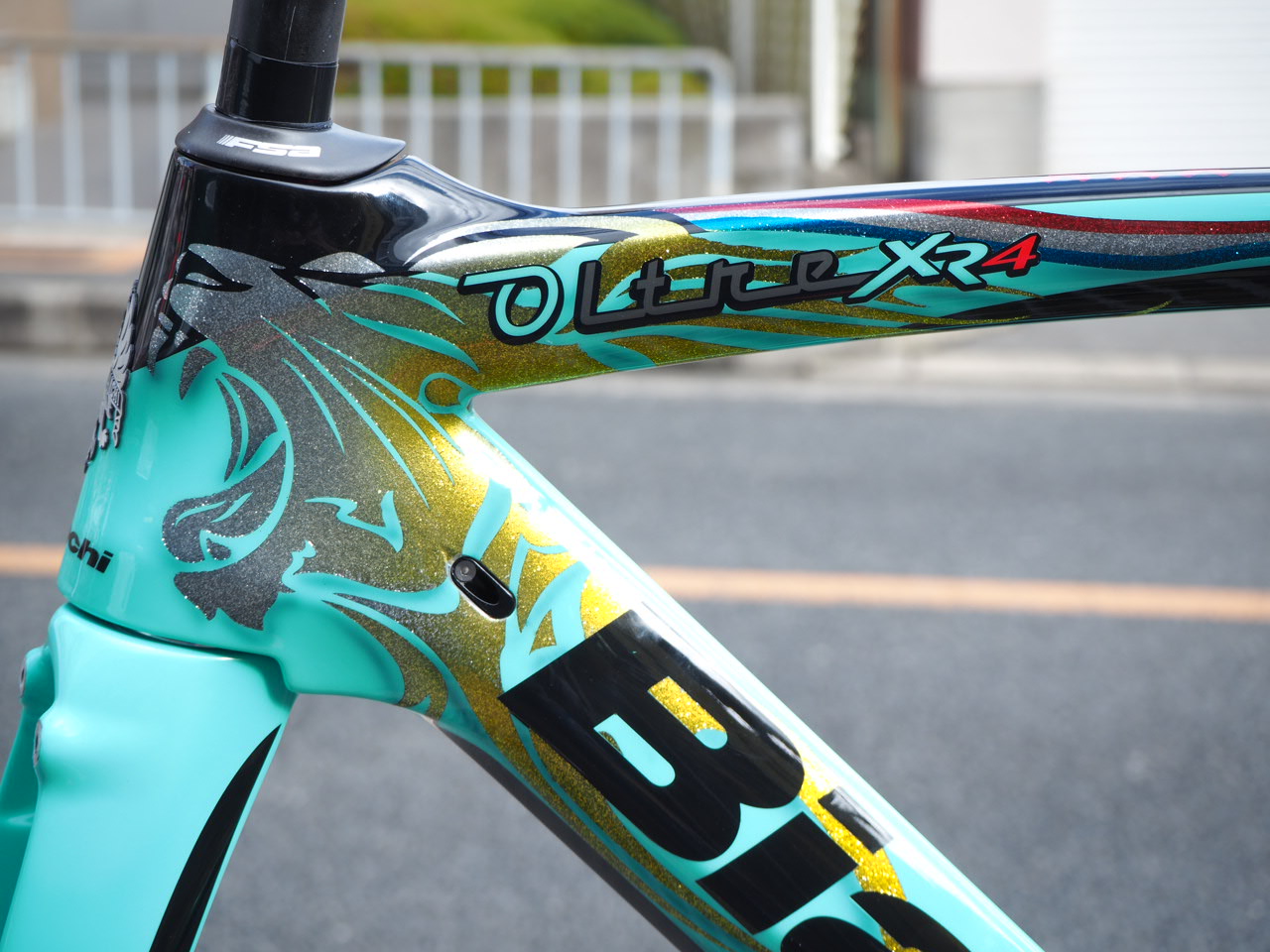 限定OLTRE XR4 フルーネウェーヘン フレームセット