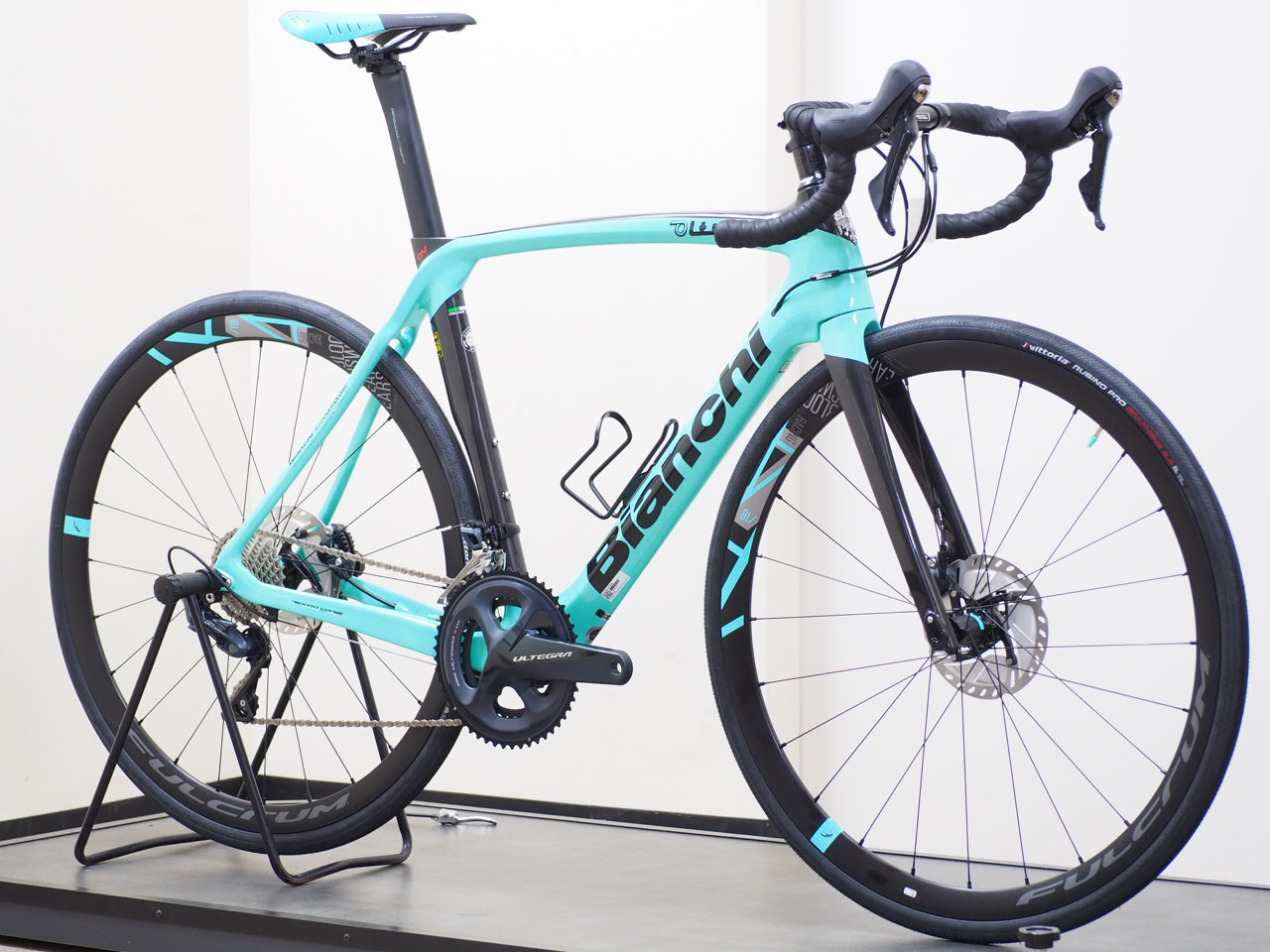 スペシャルオファー】Bianchi (ビアンキ) OLTRE XR3 (オルトレXR3