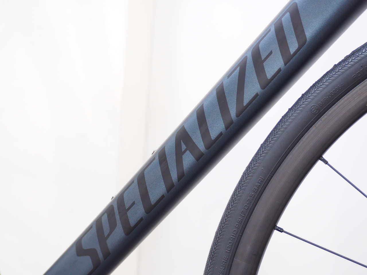 specialized roubaix base