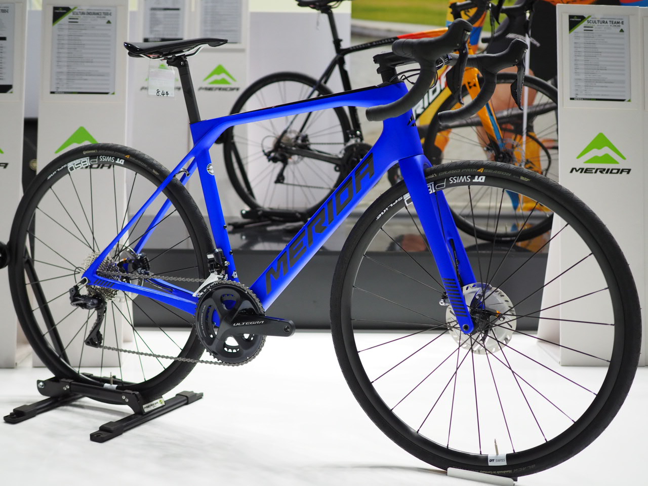 SCULTURA ENDURANCE 7000-E ULTEGRA Di2 完成車 2021