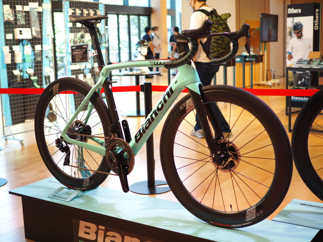 Bianchi OLTRE XR4 DISCフレームセット