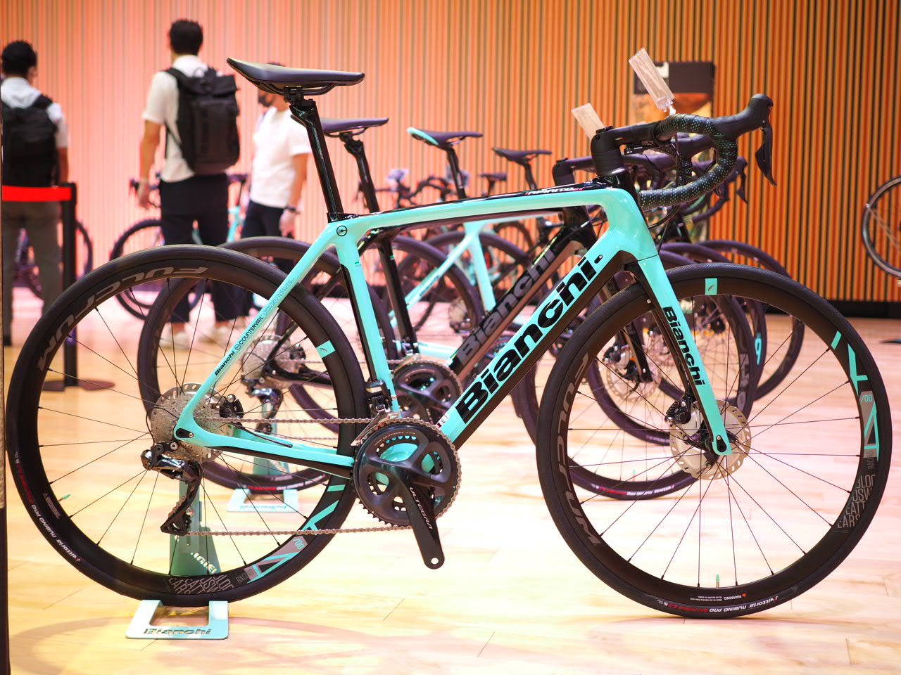 Bianchi INFINITO CV ULTEGRA Di2完成車