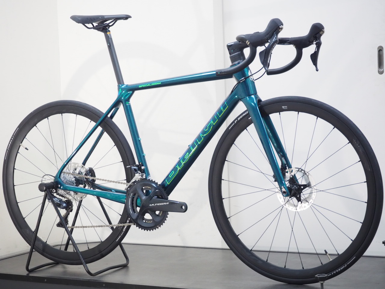 SPECIALISSIMA DISC ULTEGRA完成車