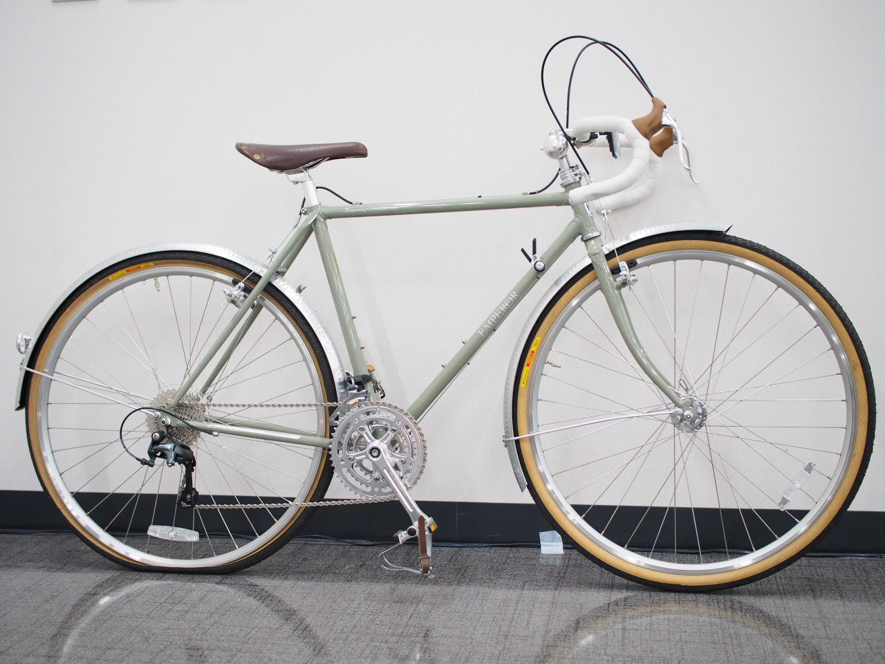 丸石サイクル　エンペラー MARUISHI(丸石) EMPEROR(エンペラー) TOURING CONDUCTOR