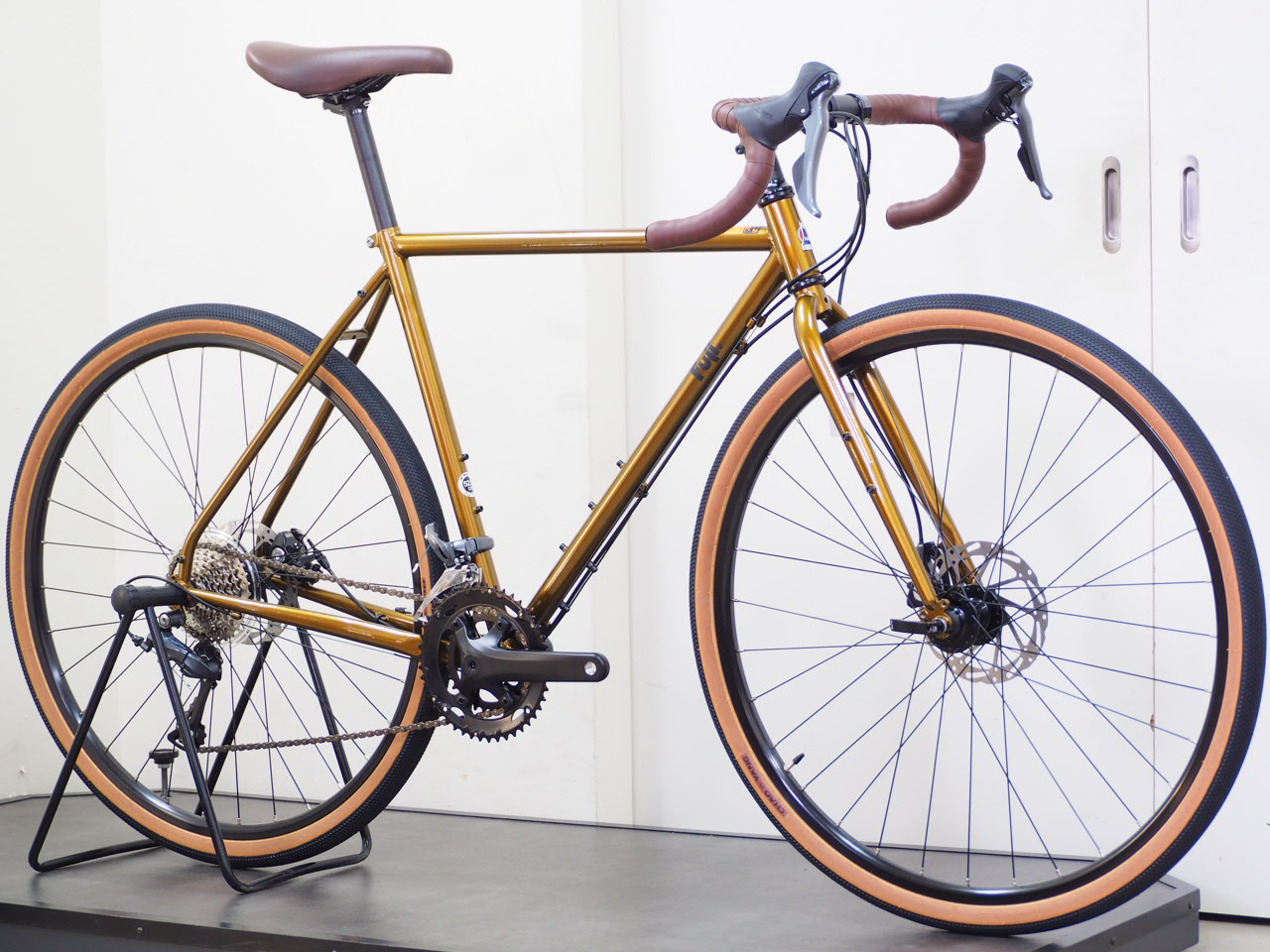 MILESDOVES CLARIS完成車 2026