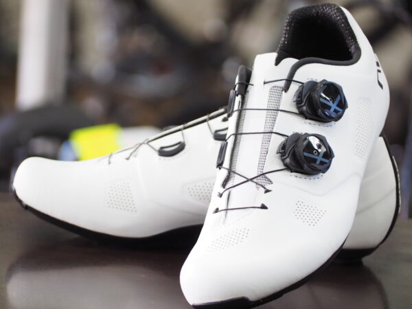 NORTHWAVEのREVOLUTIONシューズとSTORM CARBONシューズを紹介！コスパ