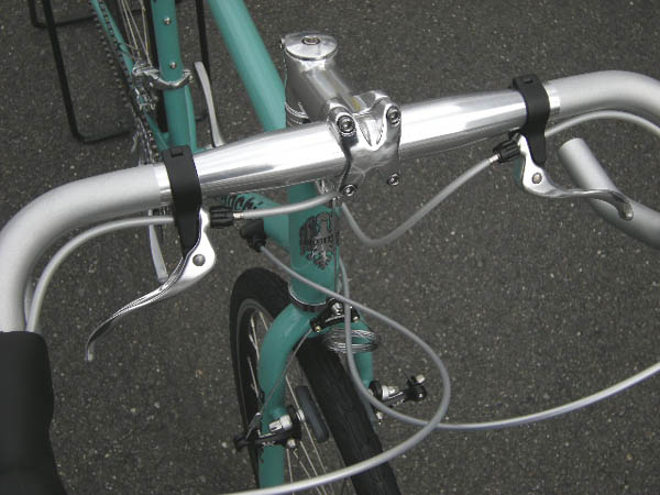 2010年モデル BIANCHI ビアンキ クロスバイク ツーリングバイク