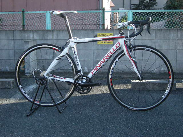 Pinarello 12 Roadbike Roadracer Fp Due ピナレロ 12年モデル ロードバイク ロードレーサー エフピーデュエ 大阪