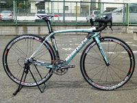 BIANCHI OLTRE XR(ビアンキ オルトレ エックスアール) カンパニョーロ コーラス 完成車