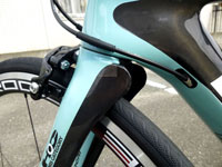 BIANCHI OLTRE XR(ビアンキ オルトレ エックスアール) カンパニョーロ コーラス 完成車フォーク