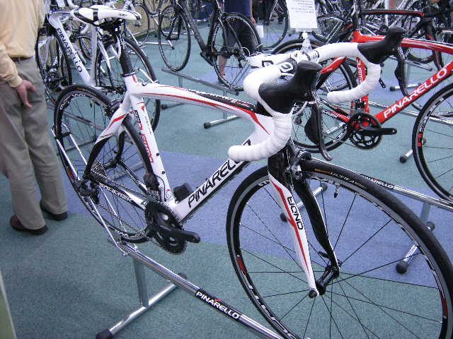 大注目】 美品 Pinarello 2013 FP TEAM アルカンシェルカラー - 自転車 