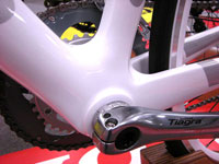 COLNAGO CLD Tiagra ホワイト BB