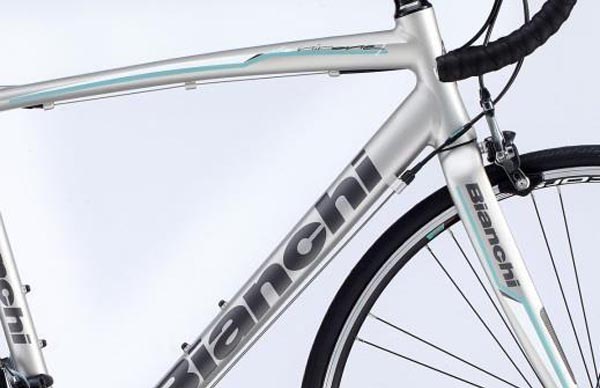 BIANCHI VIA NIRONE 7 PRO(ビアンキ ヴィア ニローネ 7)TIAGRA完成車