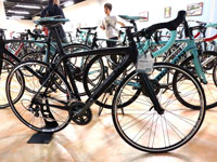 BIANCHI(ビアンキ) SEMPRE PRO Tiagra完成車